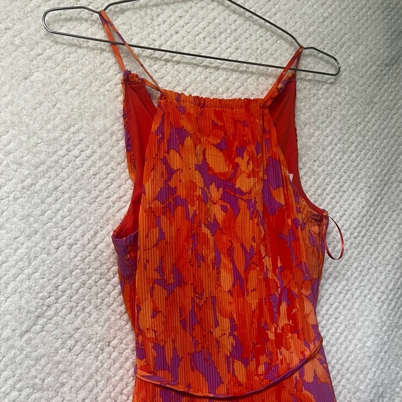 TAYLOR Sun Dress Orange Floral Pleated Tie Waist Flowy Small Cruise Summer NWT - Picture 3 of 12